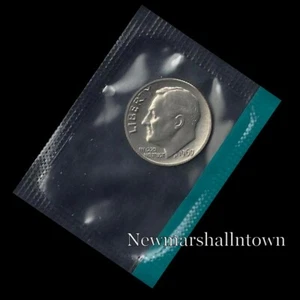 1969 P Roosevelt Uncirculated Dime ~ U.S. Coin from Mint Set - Picture 1 of 2