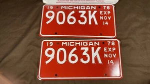 Juego De Colección De 2 Matrículas Comerciales Michigan 1978 Sin Usar 9063K EXP Nov 14 - Imagen 1 de 8