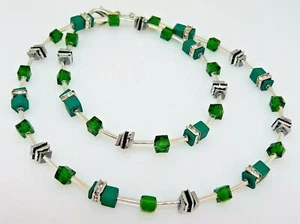 Halskette Würfel Hämatit Quadrat Glas Cube Strass Emeral dunkelgrün smaragd 519d - Bild 1 von 12