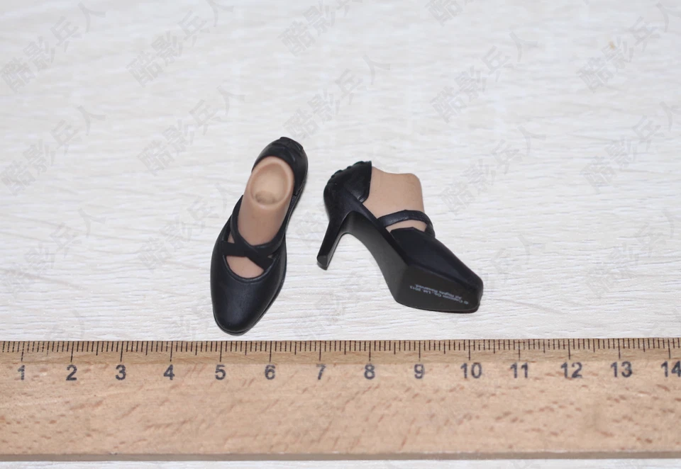 1/6 Ada Wong 靴子 服装 Hot Toys HT VGM16 生物危害 4 高清人偶配件 — 第 1/1 张图片