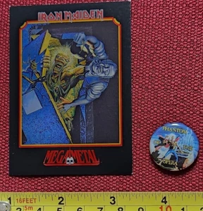IRON MAIDEN 1991   ALBUM COVER CARD #39 "NO PRAYER & "PHANTOM OF THE OPERA" PIN - Picture 1 of 3