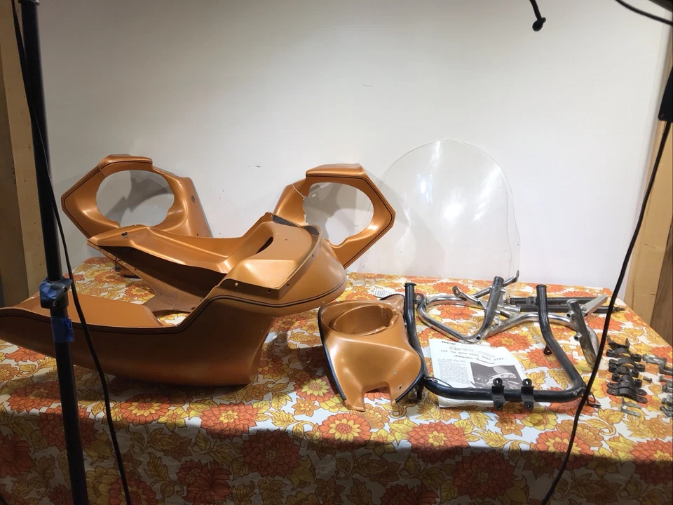 BMW CARENADO AVON 1970 1971 R50/5 R60/5 R75/5 INGLATERRA Motocicleta Completa De Colección Foto 1 de 4