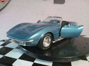 Rewell Modellauto 1:18, Chevrolet Corvette C3 Stingray Bj:89 blau mit Sidepipes - Bild 1 von 15