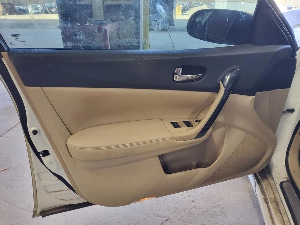MAXIMA    2014 Front Door Trim Panel 526854 - Imagem 1 de 1