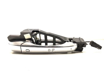 POIGNÉE EXTÉRIEURE DROITE AVANT JEEP GRAND CHEROKEE WK 04589888AD - Photo 1/4