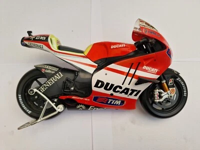 Maisto 1/12 Classique 2011 Ducati Desmosedici Valentino Rossi Moto Vélo - Photo 1/4
