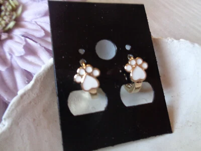 2 Ohrcreolen "Tierpfote" gold weiß Emaille  12mm - Bild 1 von 2