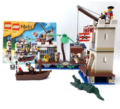 LEGO 6242 Pirates Soldiers' Fort 100% Complete With Instructions No Box. - image 1 of 4
