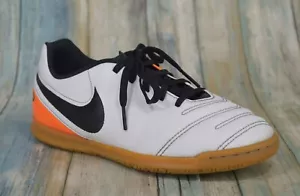 Nike Jr. Tiempo Rio III IC Kinder Größe 5,5Y weiß Hallen Fußballschuhe 819196 108 - Bild 1 von 10