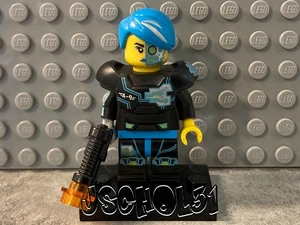 LEGO Cyborg Minifigure Series 16 Collectible CMF (71013) -  Complete! - Picture 1 of 5