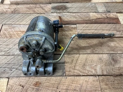 Dodge Ram 1998,5-1999 5,9 L Cummins 24 válvulas OEM filtro de combustible carcasa 3943976 perno Foto 1 de 4