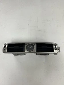 2014-2020 LEXUS IS250 FRONT INTERIOR CENTER DASH AIR VENT CLOCK OEM - Picture 1 of 7