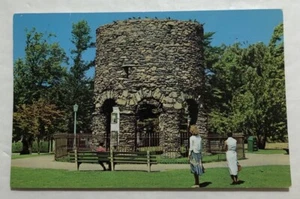 Famosa postal "Old Stone Mill" Newport, R.I. (Y1) - Imagen 1 de 2