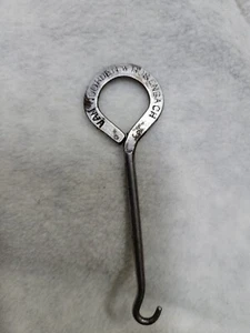 Antique Advertising Button Hook  VAN NOORDEN & ROSENBACH. 3 1/8" long - Picture 1 of 7