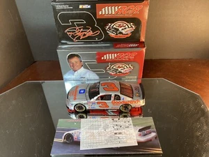 Dale Earnhardt #3 GM Goodwrench Silver Select 1:32 1995 Chevrolet Monte Carlo - Picture 1 of 13