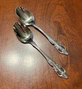 De Colección ONEIDA SSS "RENOIR PEMBROOKE" Inoxidable 2 CUCHARADITAS 6" Floral Perforado - Imagen 1 de 2