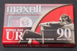 One Maxell UR-90 Normal-Bias Cassette Tape - Picture 1 of 2