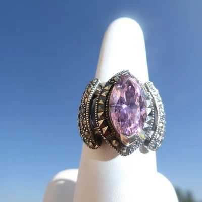 LINDO ANEL DE PRATA ESTERLINA CORTE MARQUESA ROSA SAFIRA MARCASSITA TAMANHO 8 - Imagem 1 de 4