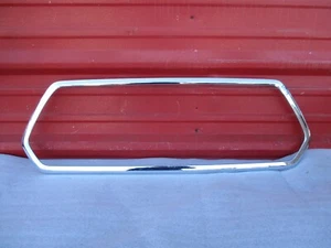 2016-2023 TOYOTA TACOMA GRILLE GRILL TRIM BEZEL 52711-04020 OEM - Picture 1 of 8