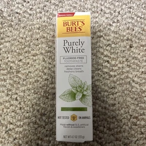 Burt's Bees Purely White Toothpaste Zen Peppermint 4.7OZ - Picture 1 of 3