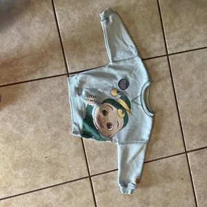 New CoComelon Christmas Shirt Sweatshirt boys girls 18m Vintage Look elf green - Picture 1 of 5