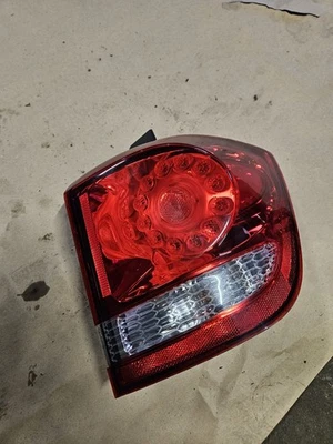 Dodge Journey 2011-2019 pasajero cuarto derecho LED luz trasera lámpara trasera OEM 69B Foto 1 de 4