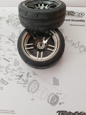 Traxxas TRX8373 Sticky 1.9 Reifen Split Spoke Chrome schwarz auf Felgen vorne - Bild 1 von 3