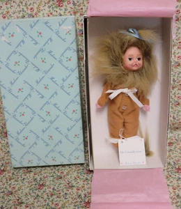 NMIB 8" 1997 MADAME ALEXANDER COWARDLY LION - Picture 1 of 6