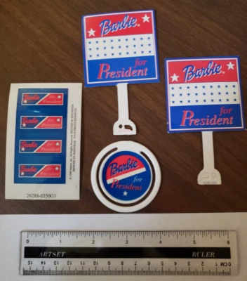 Barbie para PRESIDENTE Mattel Campaña Signos, Pegatinas Parachoques Escala 1:6 Diorama Foto 1 de 4