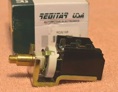 Interruptor de faros 1961-1979 Jeep CJ DFJ FC FJ Series Cherokee Gladiator Jeepster  Foto 1 de 4