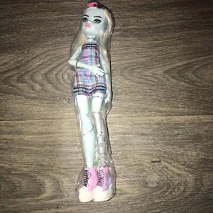 Monster High Frankie Stein Day Out Doll G3 2022 #N-16 - Picture 1 of 1