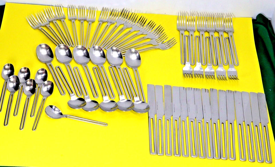 Cubiertos de acero inoxidable Tools Of The Trade DUKE 60 piezas. Japón (23) Indonesia (37) Foto 1 de 4