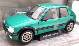 Solido 1/18 Scale Diecast S1801712 - Peugeot 205 GTI Griffe 1992 - Met Green - Picture 1 of 5