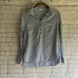 Camisa GAP Azul y Blanco Informal 1/4 Abotonada Ligera Mujer’s Pequeña - Imagen 1 de 4