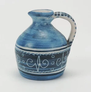 Dorchester Pottery 4.5"  Colonial Lace syrup pitcher blue & white stoneware CAH - Picture 1 of 5