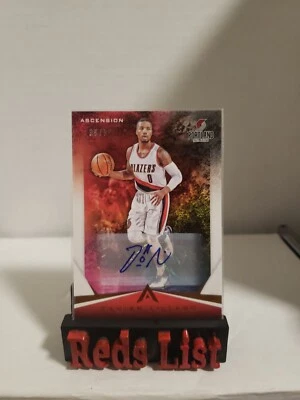2017-18 Panini Ascension Auto 24 Damian Lillard /50 Milwaukee Bucks FHOF - Image 1 of 4