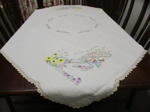 METICULOUSLY HAND EMBROIDERED COTTAGE SCENE PURE LINEN TABLECLOTH - Picture 1 of 12
