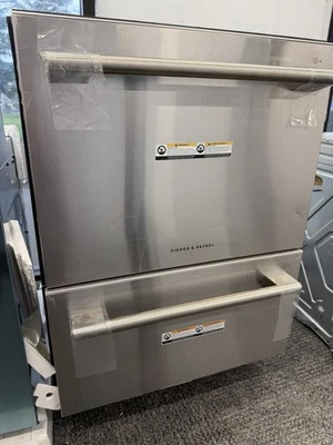 Fisher and Paykel DD24DV2T9N 24in Professional Fully Integrated Dishwasher - Image 1 of 4