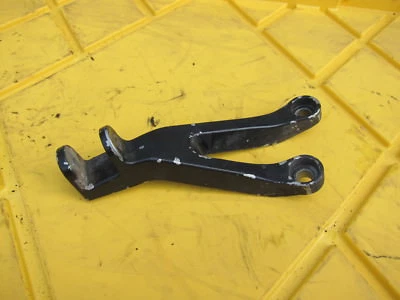 01 SOPORTE ESTRIBO TRASERO IZQUIERDO KAWASAKI ZX6R NINJA ZX6 Foto 1 de 4