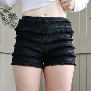 Forever New Shorts Black Crochet Mini High Waist Fringe Fairy Goth Boho Size 10 - Bild 1 von 10
