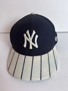 New York Yankees Hat Cap 7 1/2 Blue Pin Stripe New Era 59 Fifty MLB Alternate - Picture 1 of 5