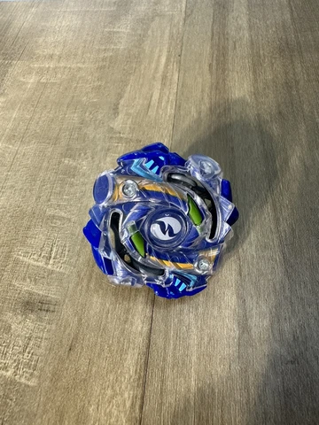 Beyblade burst evolution Hyrus H2 Only Cover