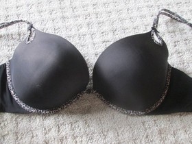 Victoria's Secret SEXY LITTLE THINGS Bra Padded Black w/ Animal Print Sz 36DD