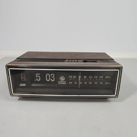 Vintage GE General Electric Flip Number Clock Radio 7-4305F For Parts Cover