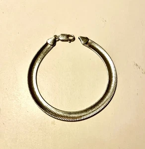 925 Silver Bracelet 7.5 Inches Excellent Condition - Picture 1 of 4
