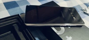Samsung Galaxy S10+ SM-G975F/DS - 128GB - Prism Black (Libre) (Dual SIM) - Imagen 1 de 10