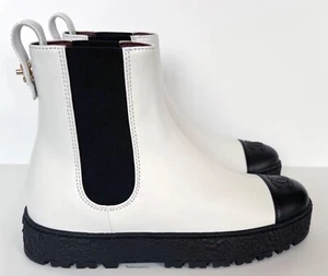 NIB CHANEL WHITE BLACK LEATHER GOLD TURNLOCK CC LOGO ANKLE  LUG BOOTS 39 - Picture 1 of 18