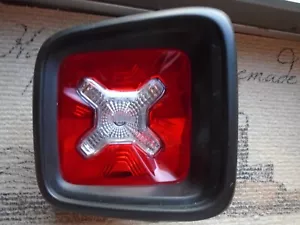 2015-2022 Jeep Renegade OEM Left Driver Taillight Assembly FREE SHIPPING - Foto 1 di 10