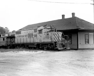4G385 NEG/RP 1974 NORFOLK SOUTH RAILROAD LOCO #14 FARMVILLE NC - Imagen 1 de 1