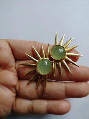 Зеленый халцедон солнце уха гвоздики, граненый драгоценный камень милый серьги, позолоченные ювелирные изделия - Изображение 1 из 4